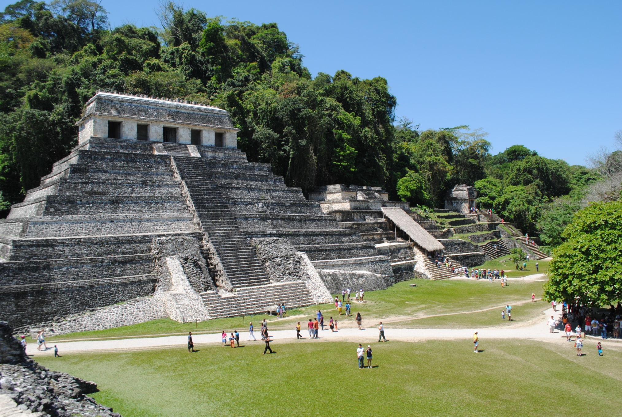 Palenque ja kirjoitusten pyramidi